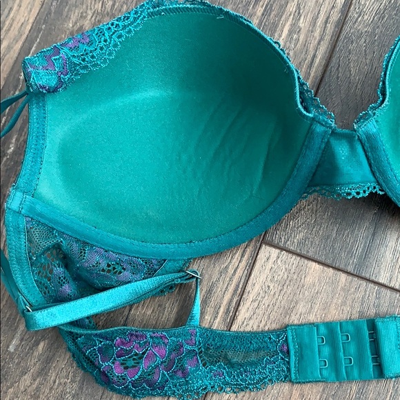 Pretty lace push up bra - Picture 6 of 8